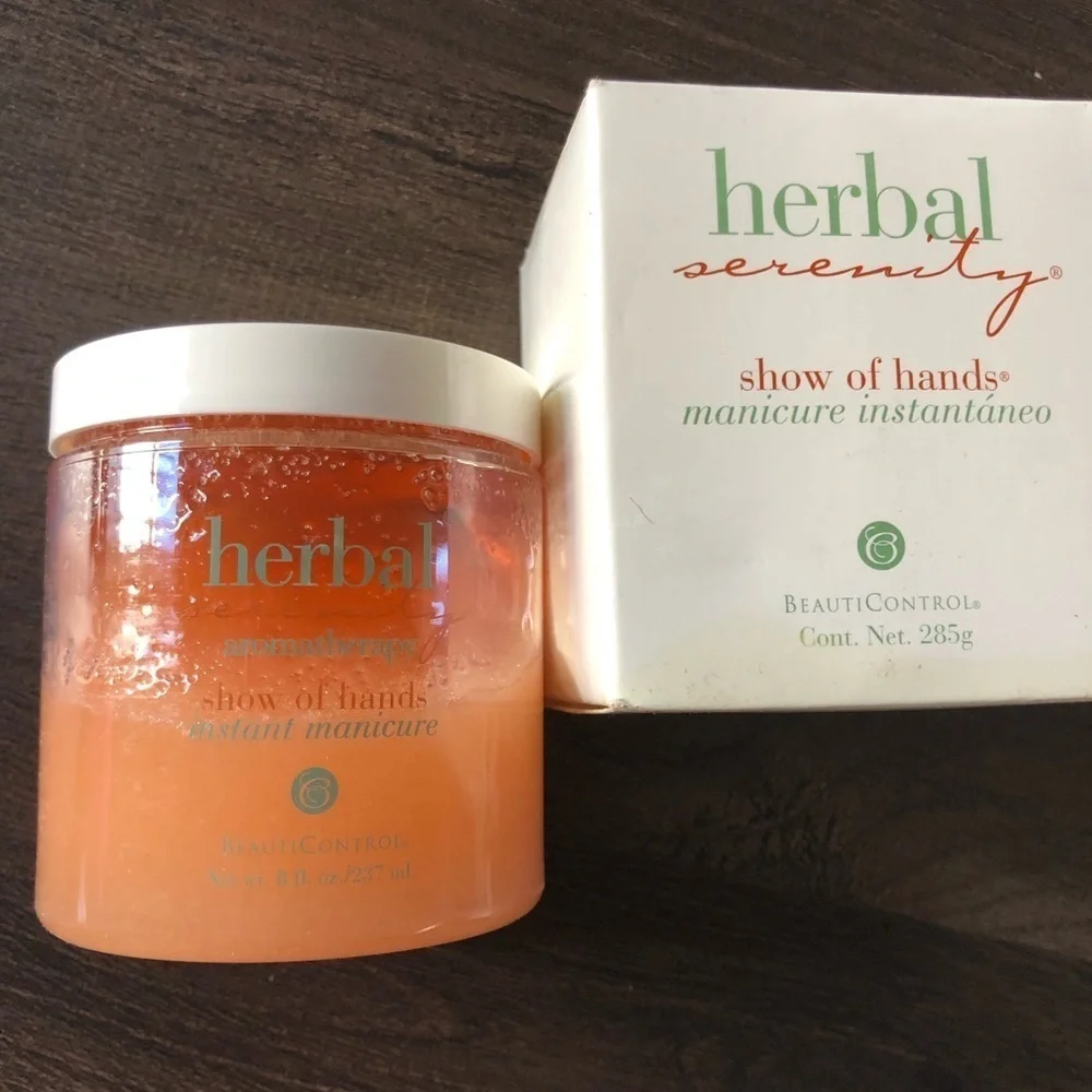 Beauticontrol Instant Manicure Exfoliating scrub New!